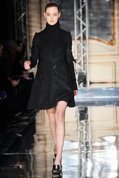 Look 1